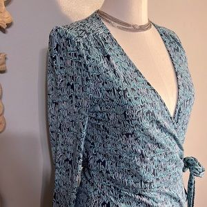 Lilly Pulitzer True Wrap Dress. 100% Silk. Long Sleeve.